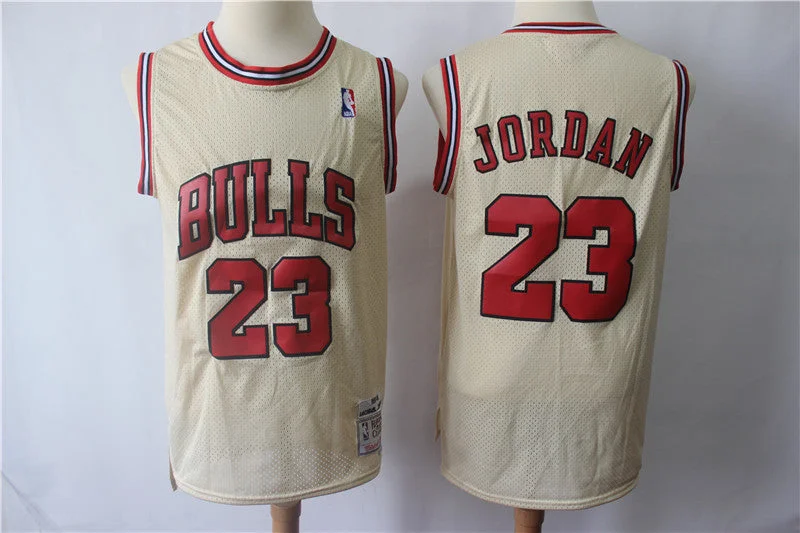 Basketball Jersey For Basketball Tournaments-Bulls 23 Michael Jordan Cream Hardwood Classics Basketball Jersey